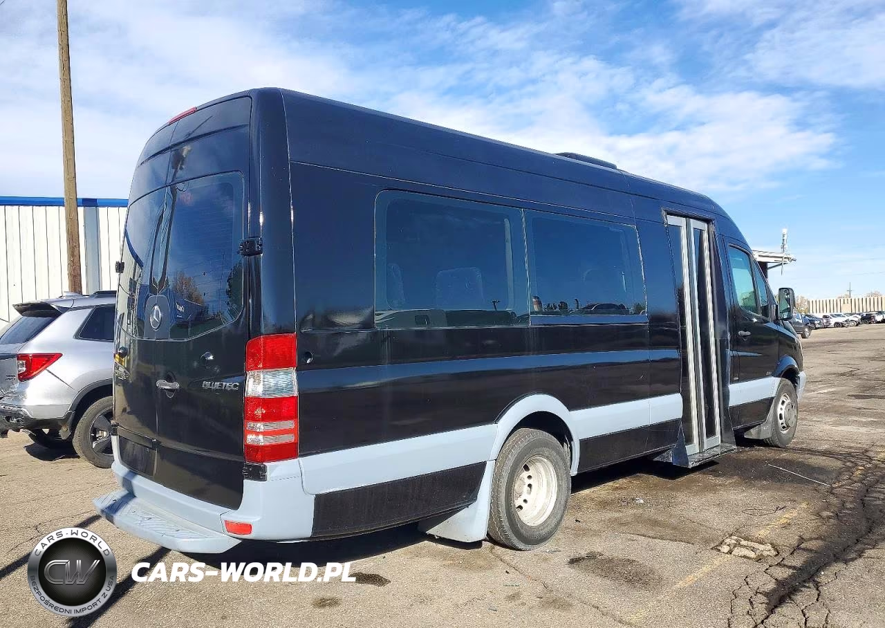 2011 Mercedes-Benz Sprinter 3500 VIN:WD3PF4CC0B5547103 - 4