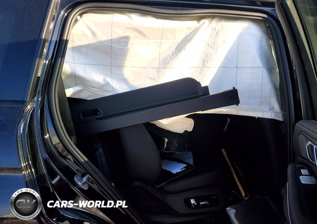 2025 BMW X7 M60I VIN:5UX33EM01S9W24690 - 10