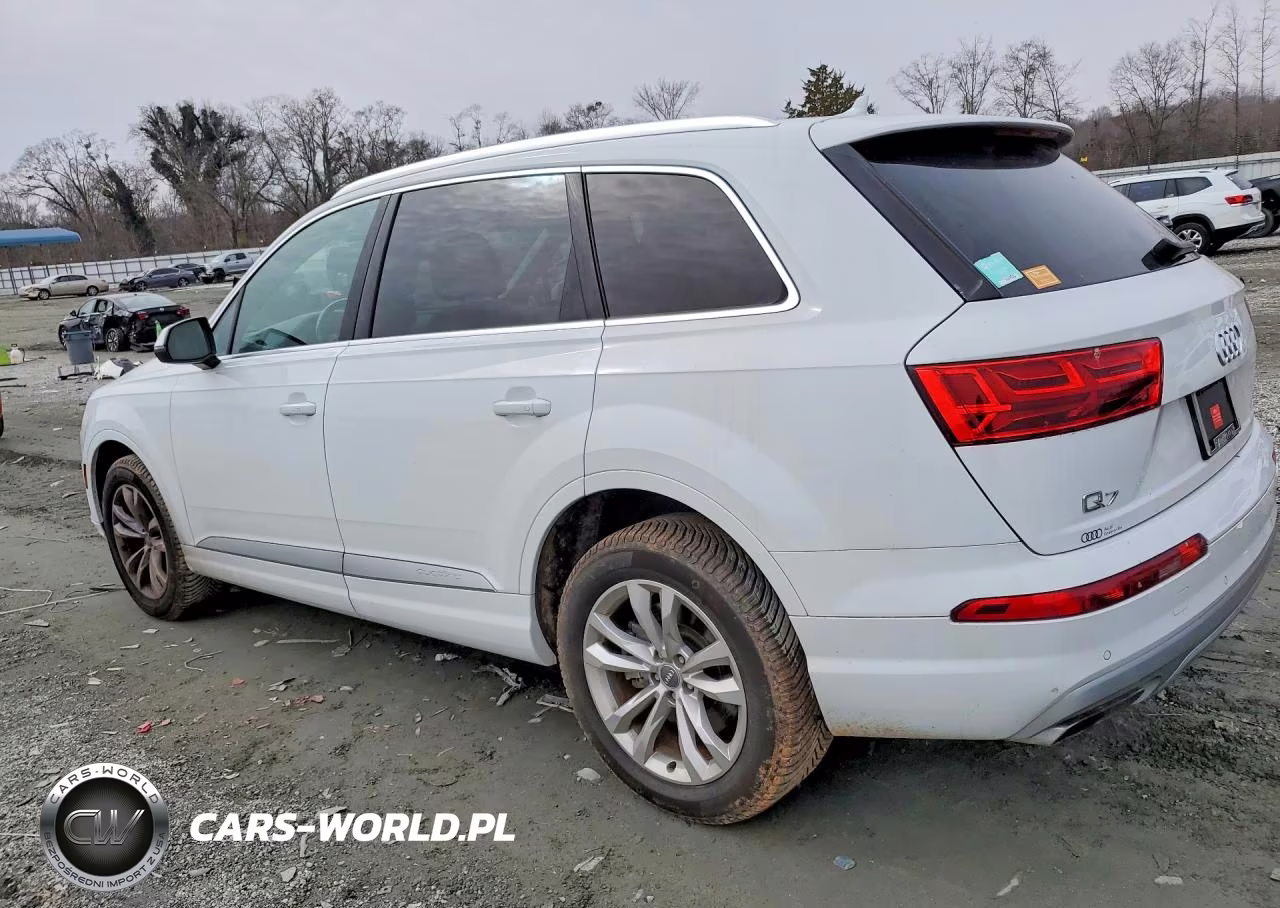 2018 Audi Q7 Premium Plus VIN:WA1LAAF70JD003389 - 2