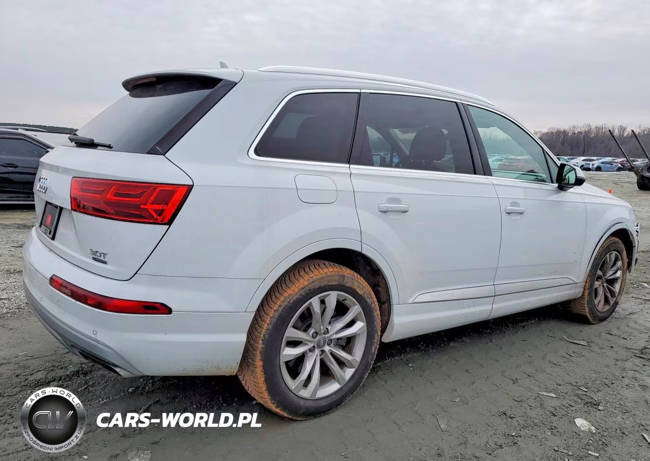 2018 Audi Q7 Premium Plus VIN:WA1LAAF70JD003389 - 3