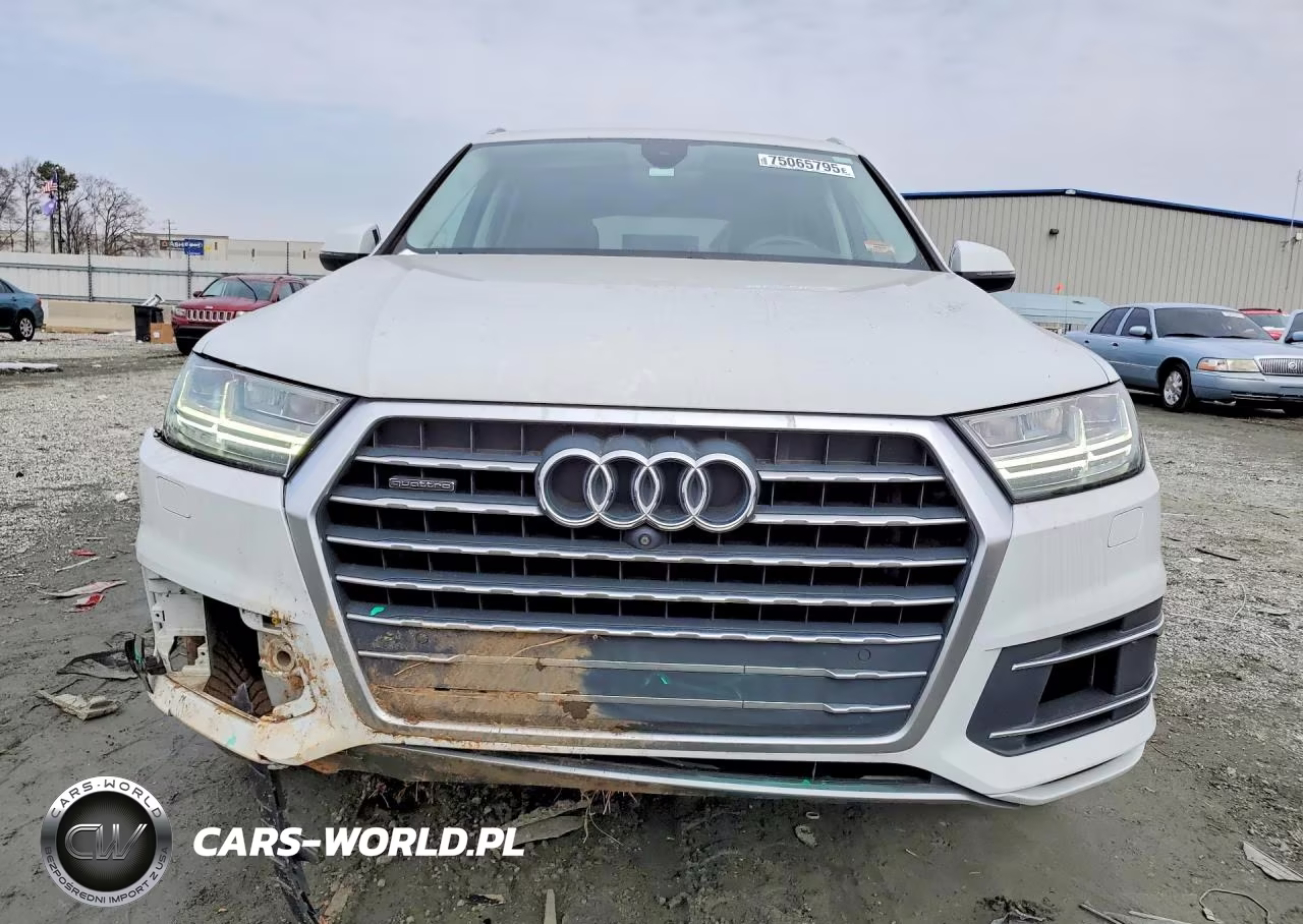 2018 Audi Q7 Premium Plus VIN:WA1LAAF70JD003389 - 5