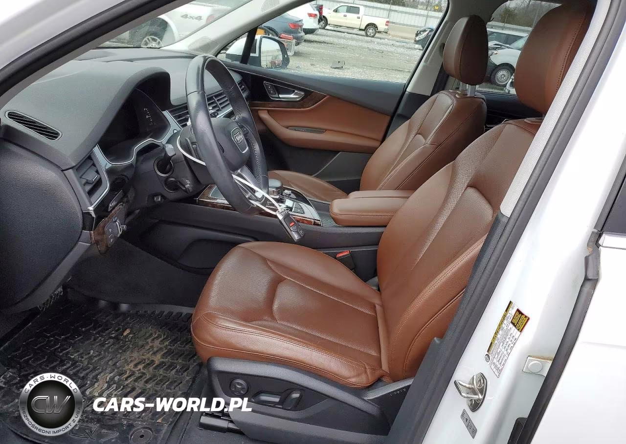 2018 Audi Q7 Premium Plus VIN:WA1LAAF70JD003389 - 7