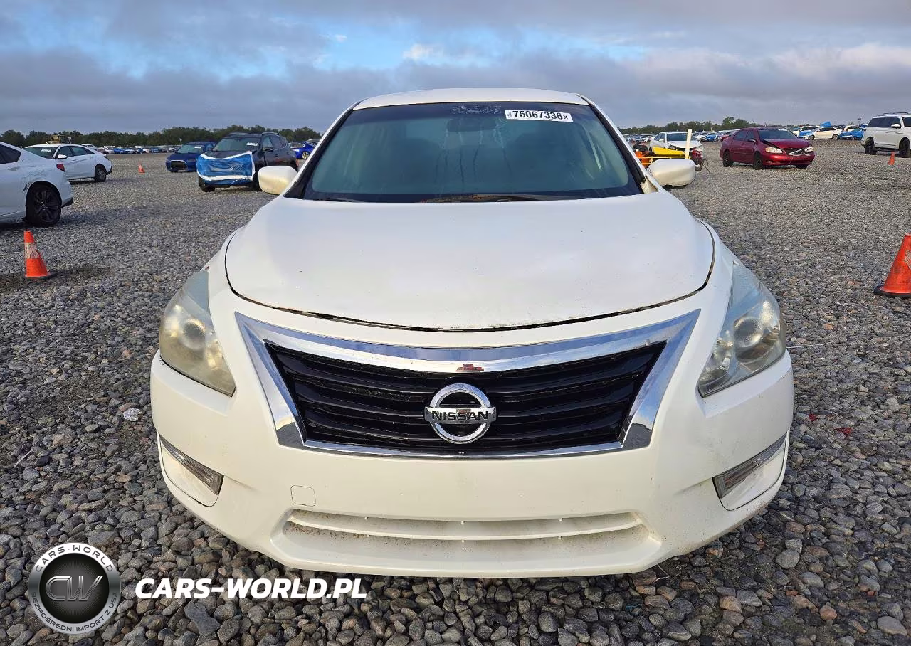 2014 Nissan Altima 2.5 S VIN:1N4AL3AP7EC281198 - 5