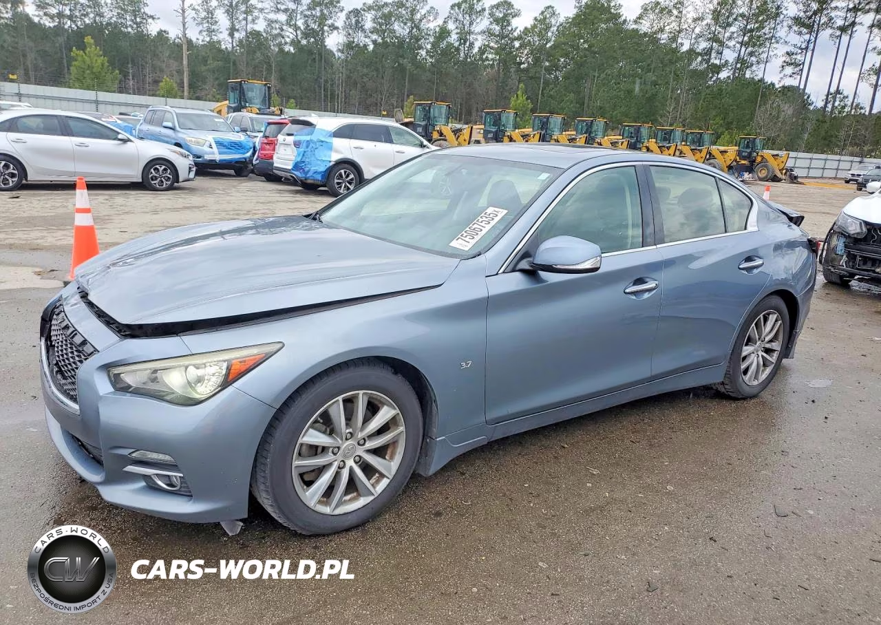 2015 Infiniti Q50 Premium