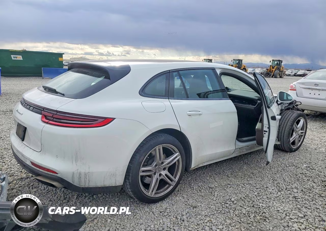 2018 Porsche Panamera 4 Sport Turismo VIN:WP0CA2A72JL181135 - 3