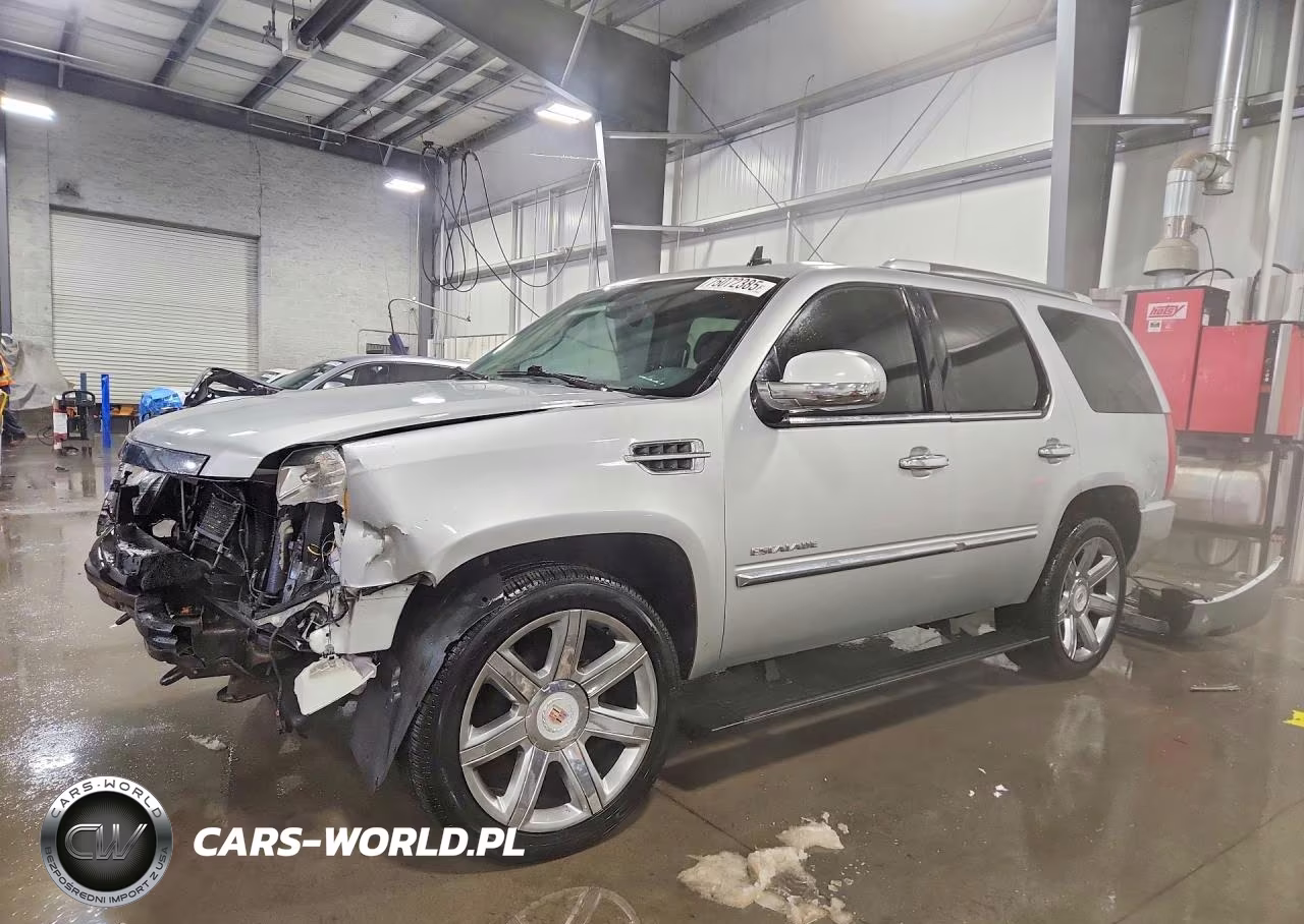 2013 Cadillac Escalade Luxury
