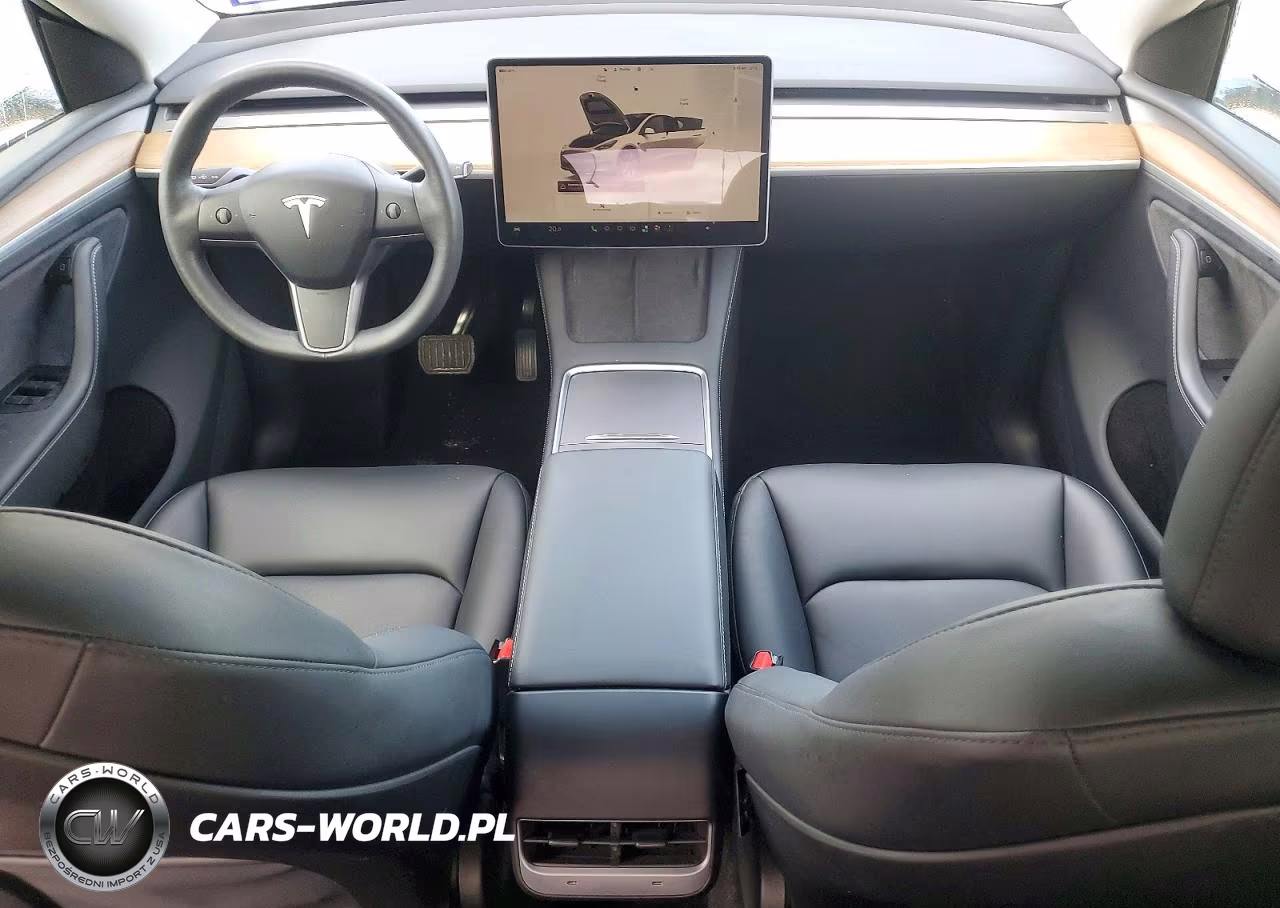 2024 Tesla Model Y VIN:7SAYGDEEXRA251973 - 8