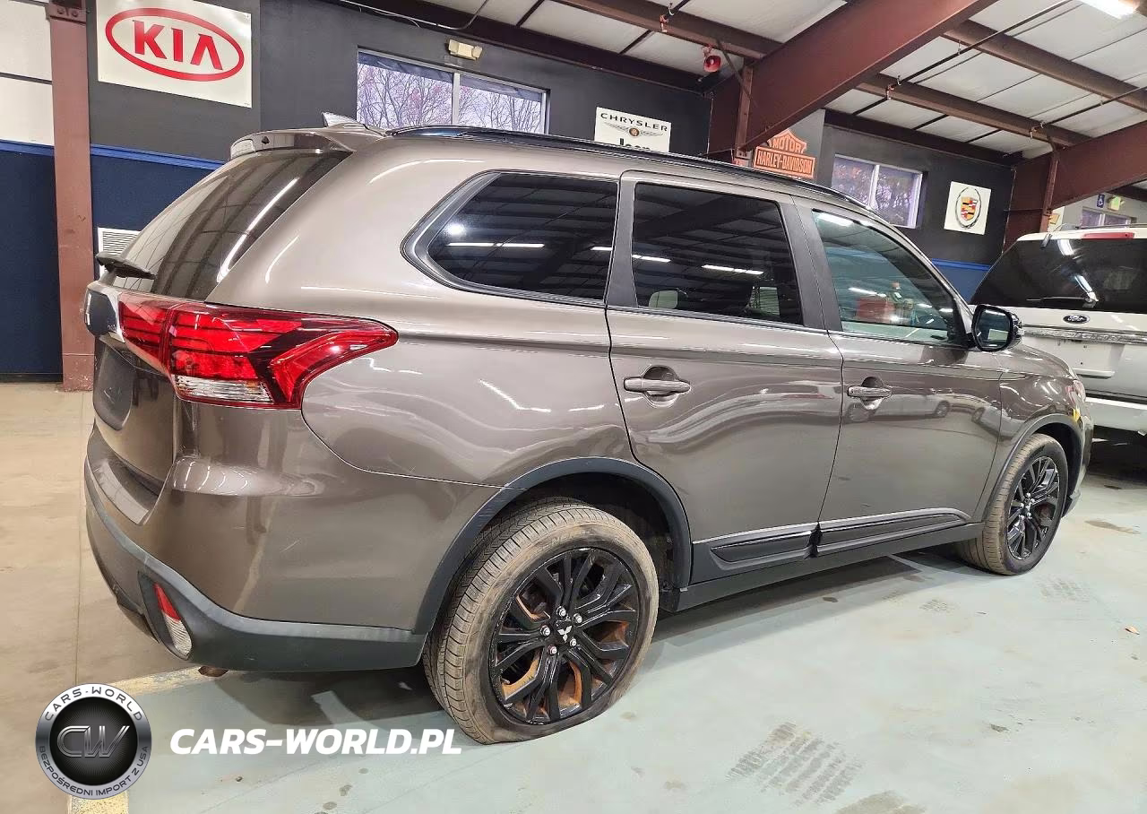 2018 Mitsubishi Outlander Se VIN:JA4AZ3A36JZ027327 - 3