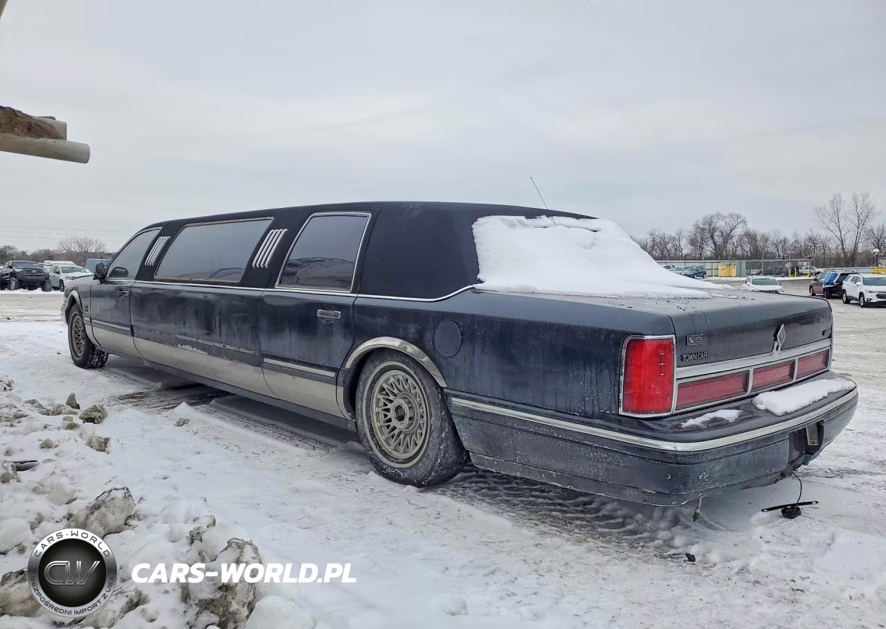 1995 Lincoln Town Car Executive VIN:1LNLM81W8SY729429 - 2