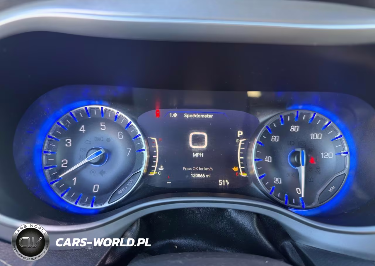 2021 Chrysler Pacifica Touring VIN:2C4RC1FG4MR503292 - 8
