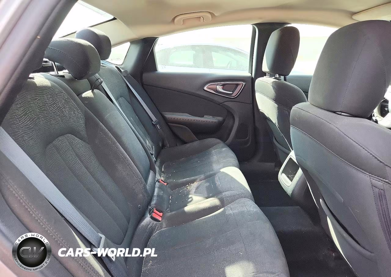2016 Chrysler 200 Limited VIN:1C3CCCAB2GN150764 - 10
