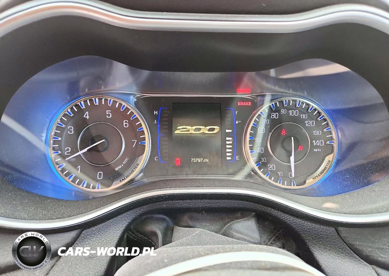 2016 Chrysler 200 Limited VIN:1C3CCCAB2GN150764 - 9