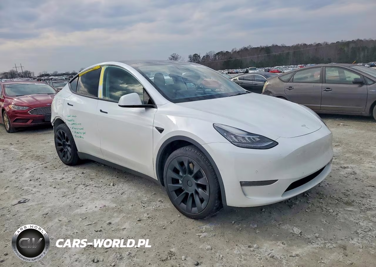 2021 Tesla Model Y VIN:5YJYGDED0MF103718 - 4