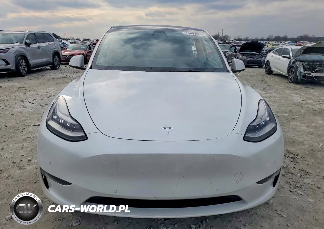 2021 Tesla Model Y VIN:5YJYGDED0MF103718 - 5
