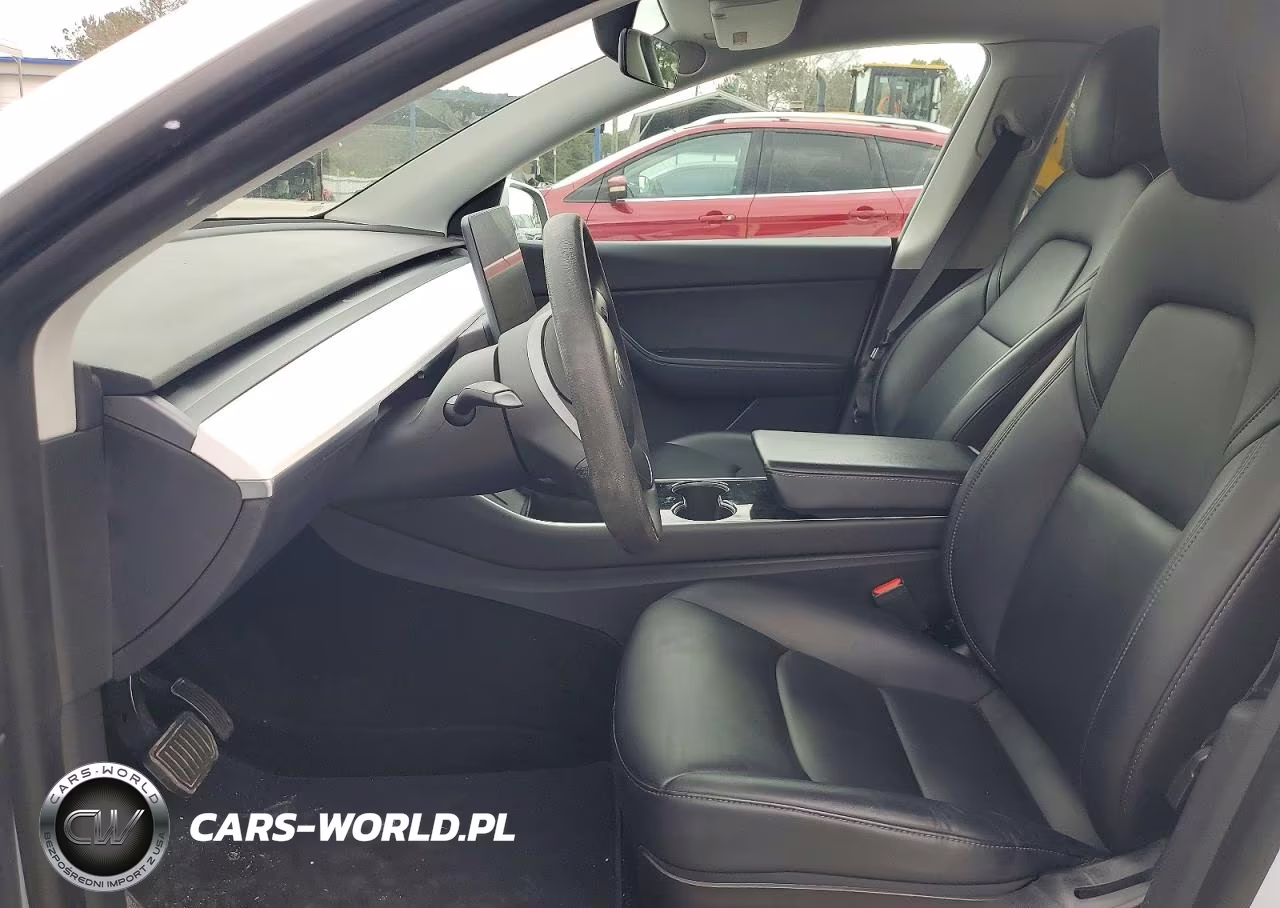 2021 Tesla Model Y VIN:5YJYGDED0MF103718 - 7