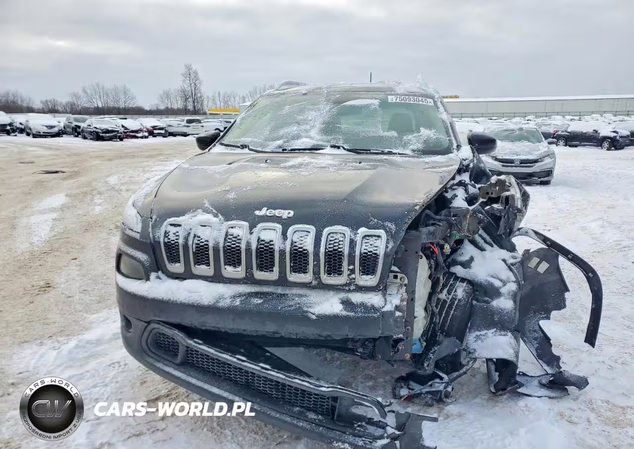 2016 Jeep Cherokee Latitude VIN:1C4PJMCB1GW157253 - 5