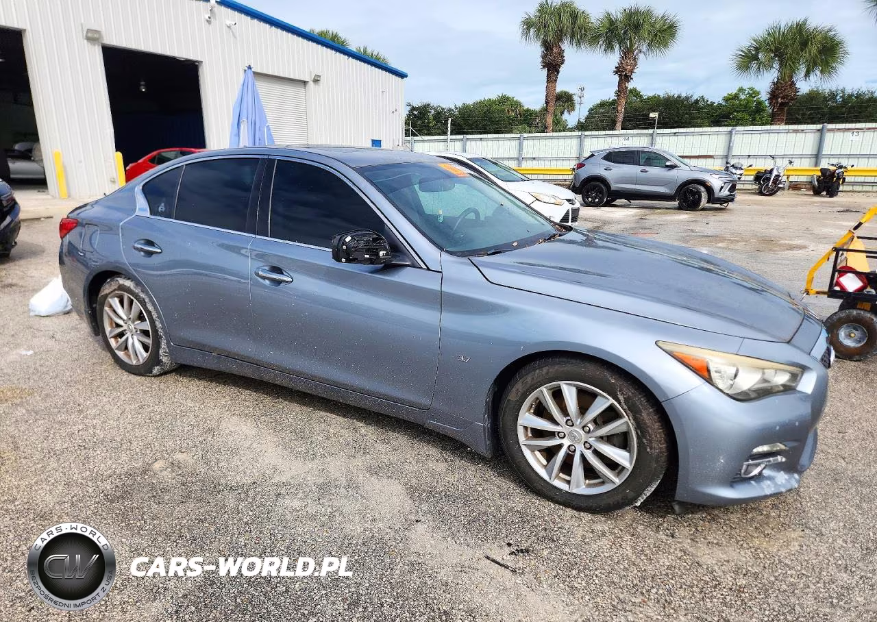 2014 Infiniti Q50 Premium VIN:JN1BV7AP4EM689882 - 4