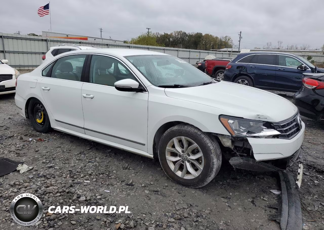 2016 Volkswagen Passat S VIN:1VWAT7A3XGC026494 - 4