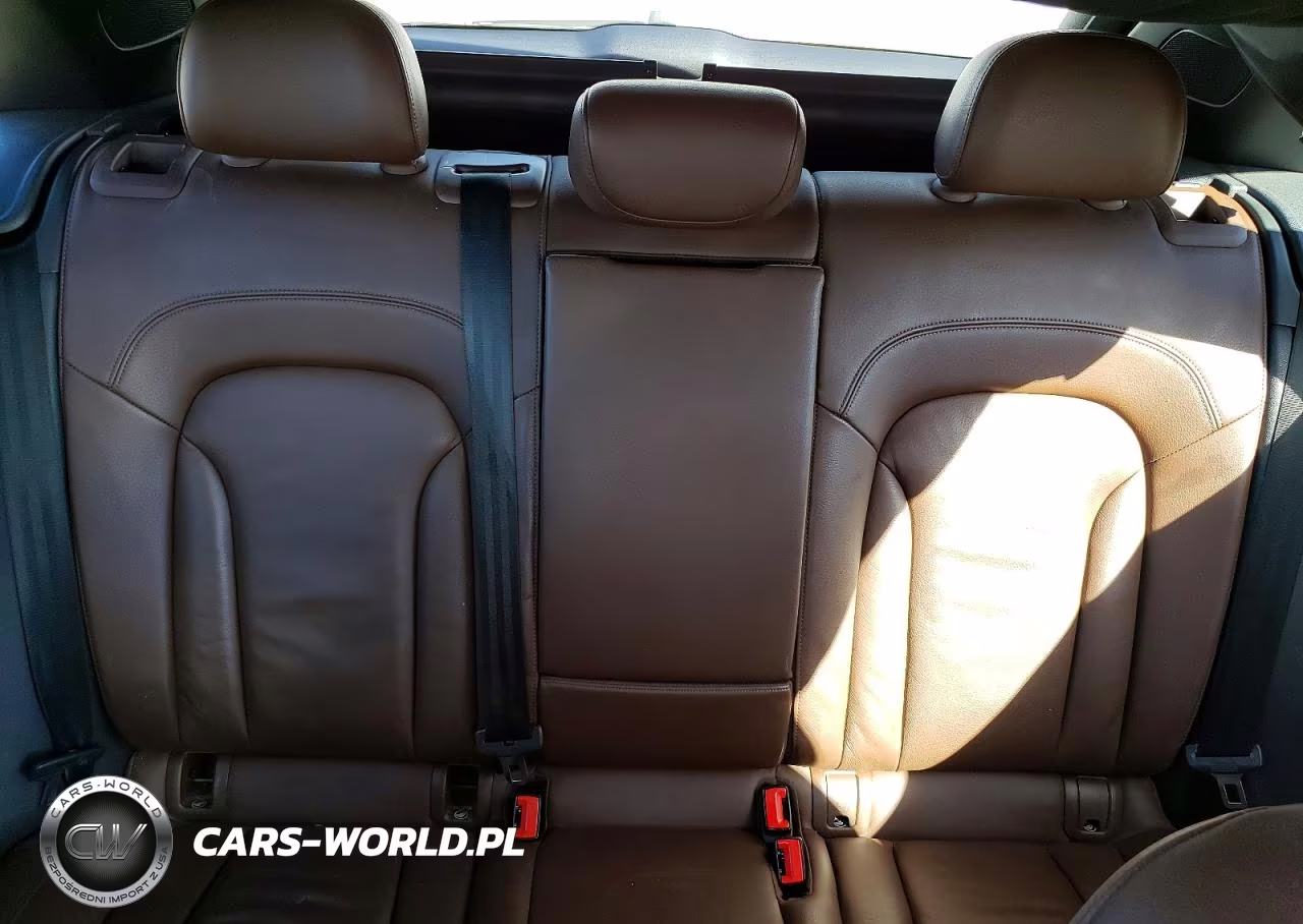 2018 Audi Q3 Premium VIN:WA1BCCFS1JR010893 - 10