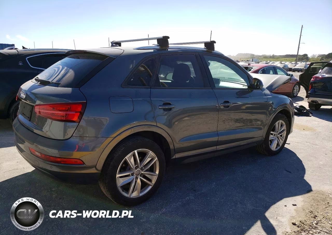 2018 Audi Q3 Premium VIN:WA1BCCFS1JR010893 - 3