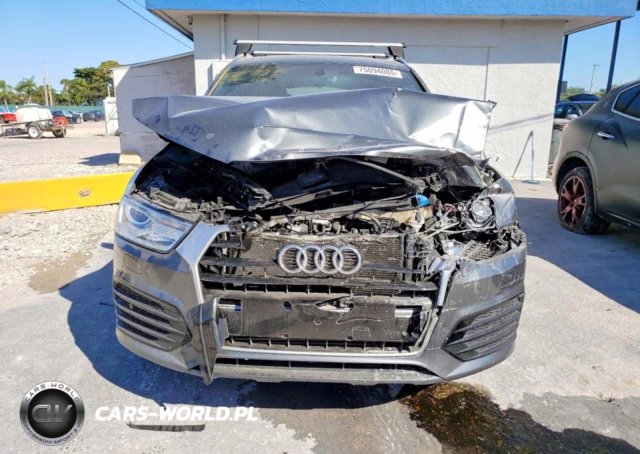 2018 Audi Q3 Premium VIN:WA1BCCFS1JR010893 - 5