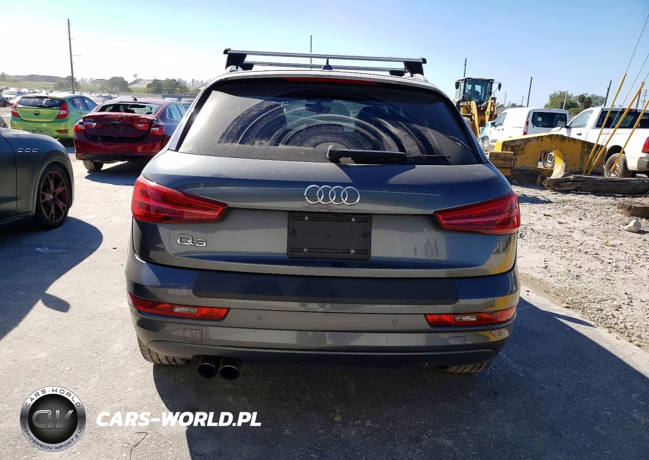 2018 Audi Q3 Premium VIN:WA1BCCFS1JR010893 - 6