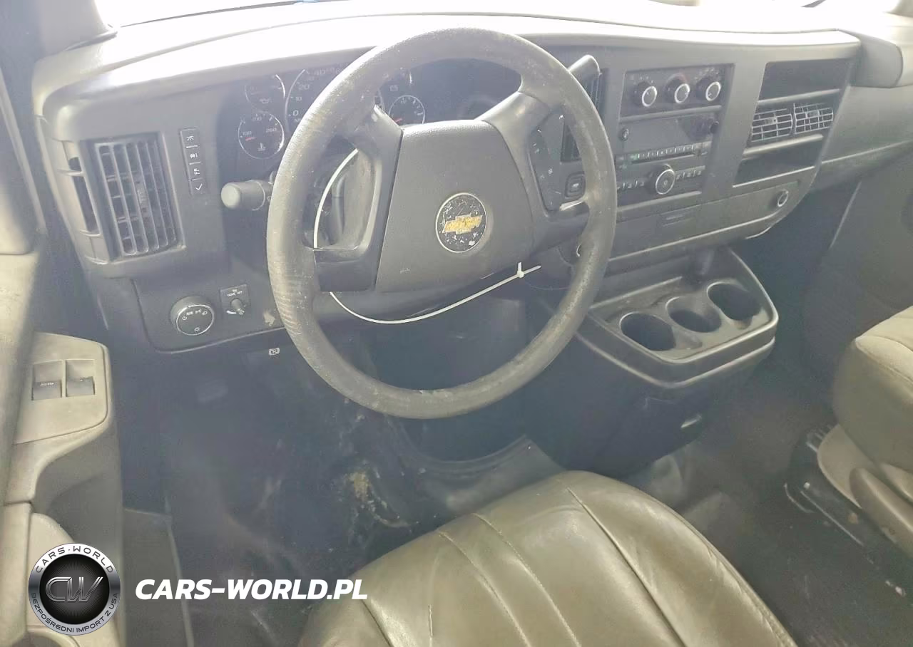 2010 Chevrolet Express G1500 VIN:1GCUGADX9A1151201 - 8
