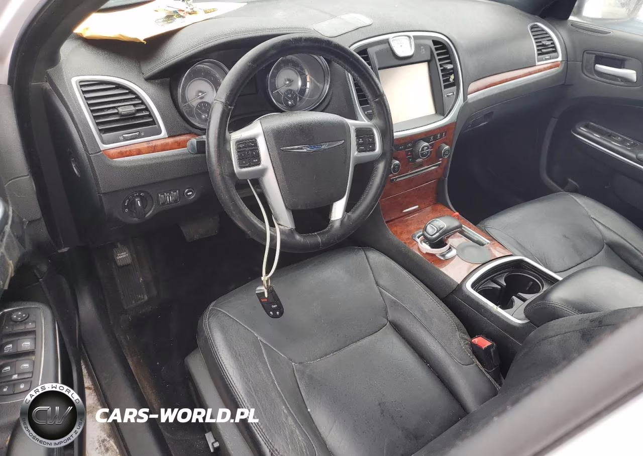 2014 Chrysler 300 VIN:2C3CCAAG8EH252690 - 8