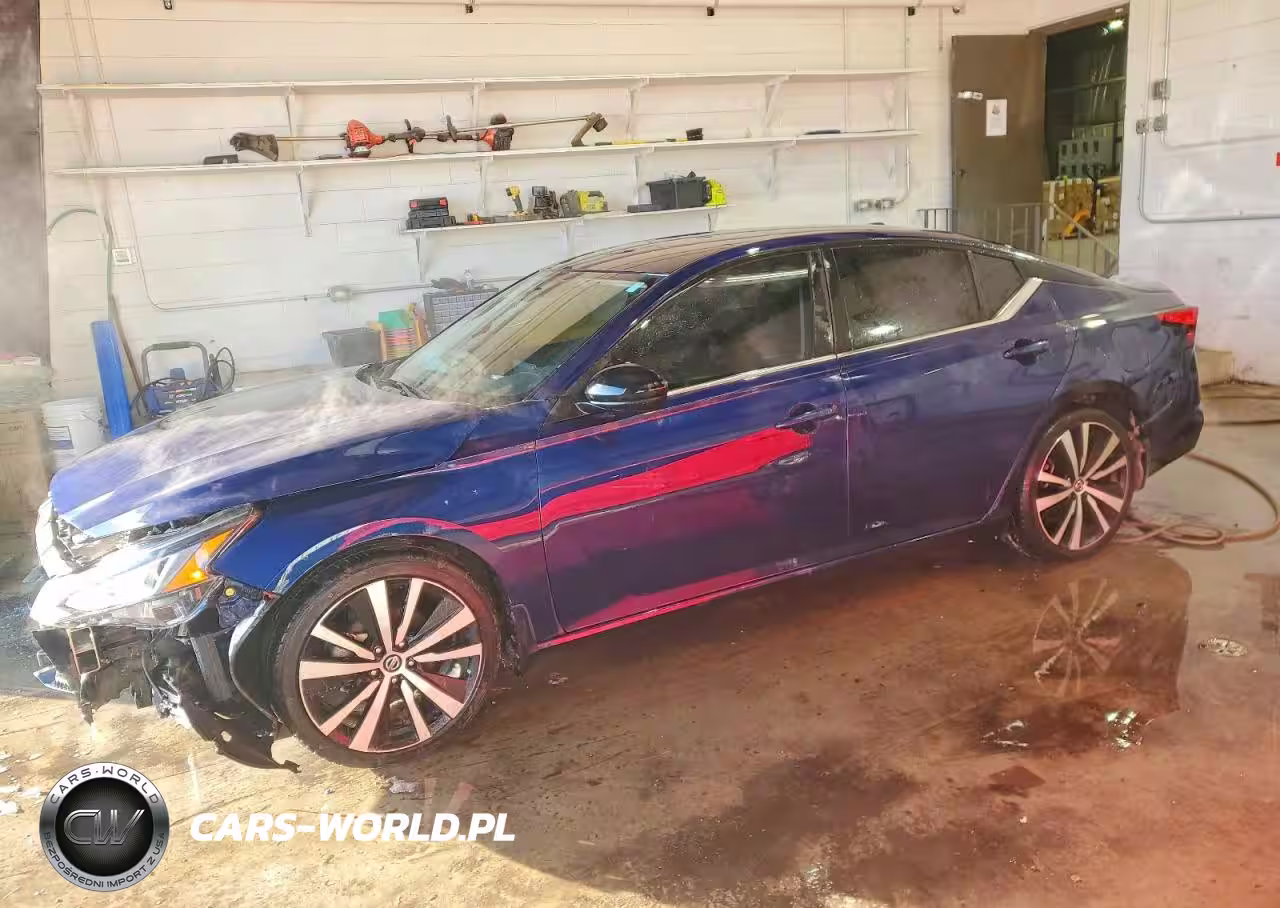 2021 Nissan Altima Sr