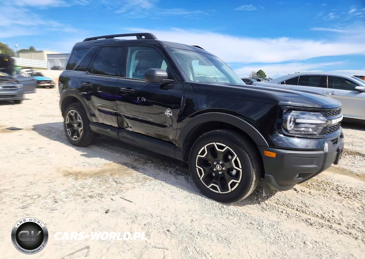 2025 Ford Bronco Sport Outer Banks VIN:3FMCR9CN8SRE34986 - 4