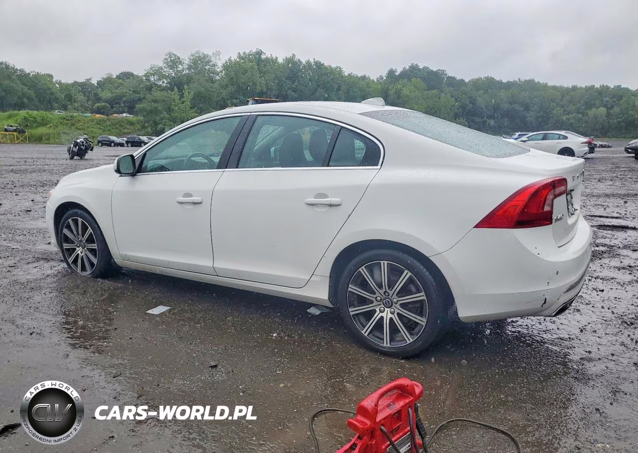 2017 Volvo S60 Platinum VIN:LYV402TM8HB126844 - 2