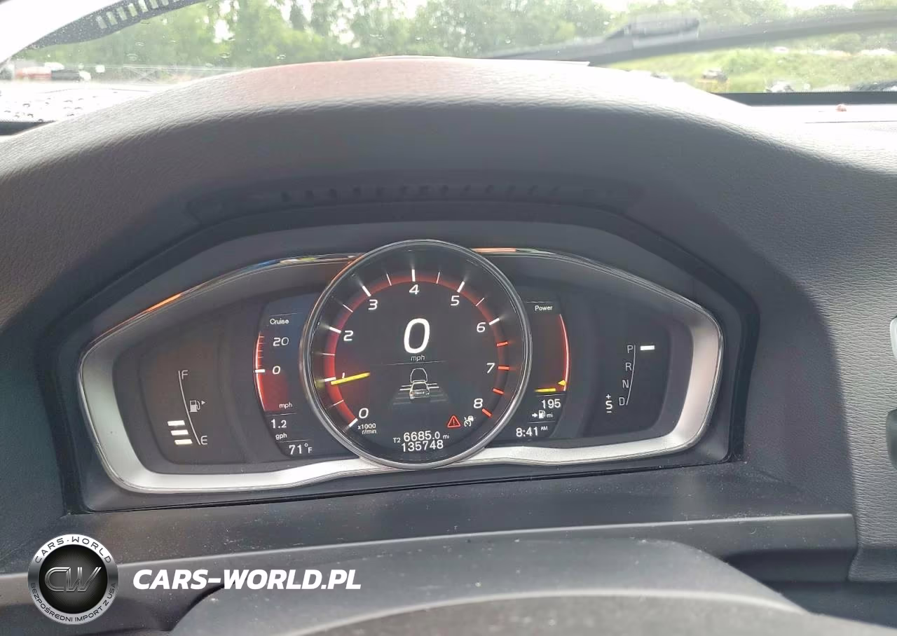 2017 Volvo S60 Platinum VIN:LYV402TM8HB126844 - 9