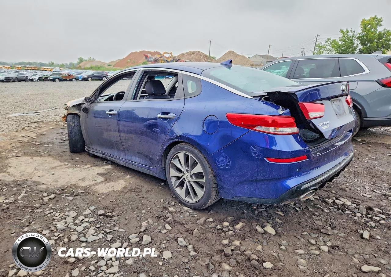 2019 Kia Optima S VIN:5XXGT4L36KG299207 - 2