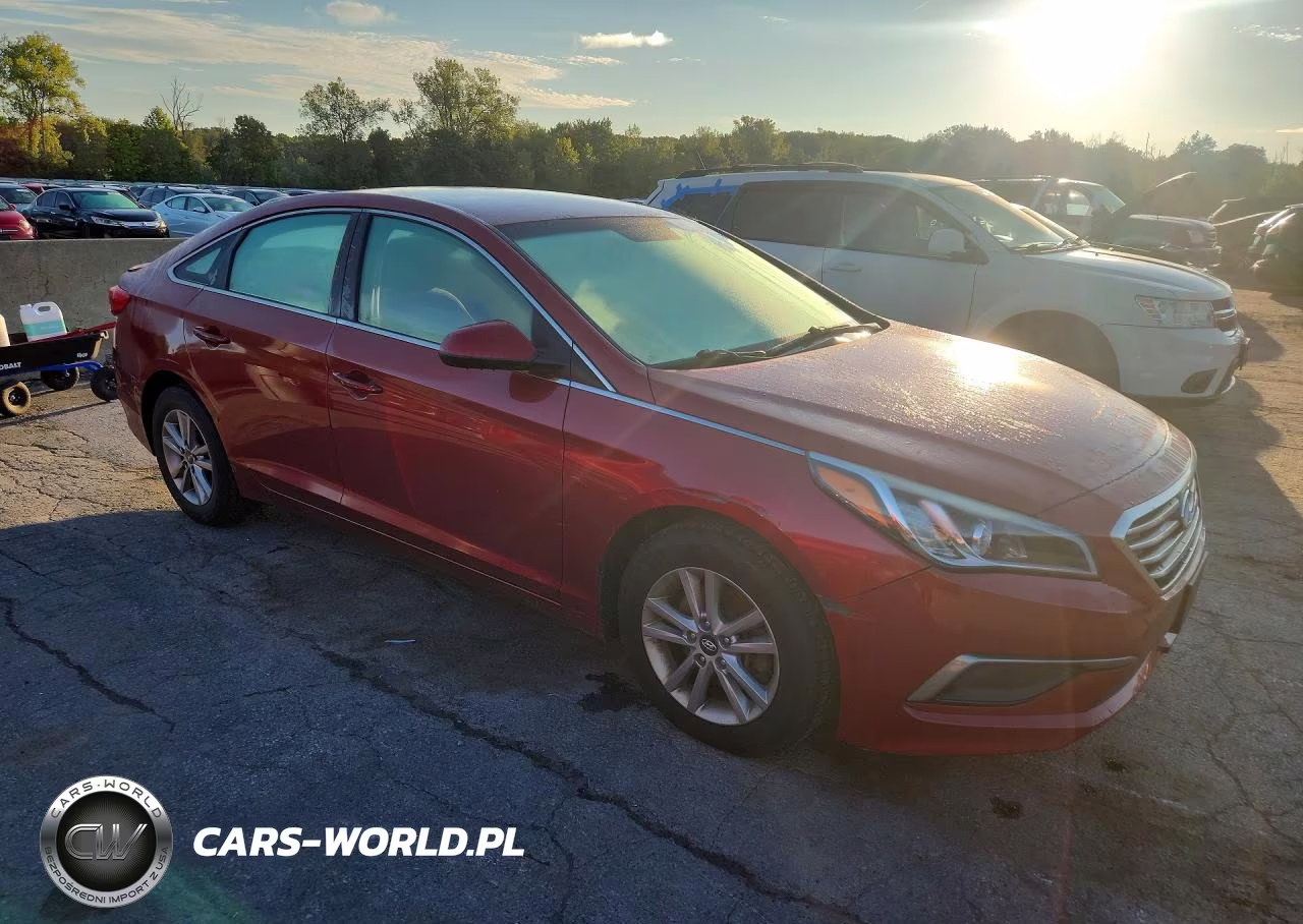 2016 Hyundai Sonata Se VIN:5NPE24AF4GH295210 - 4