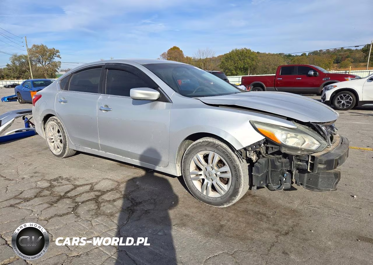 2017 Nissan Altima 2.5 S VIN:1N4AL3AP7HN353011 - 4