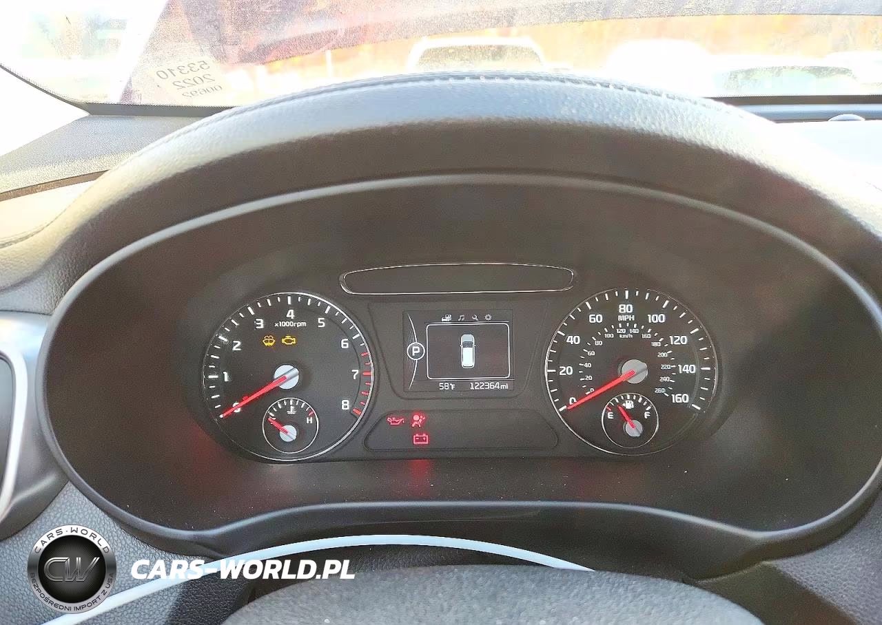 2016 Kia Sorento VIN:5XYPHDA51GG133427 - 9