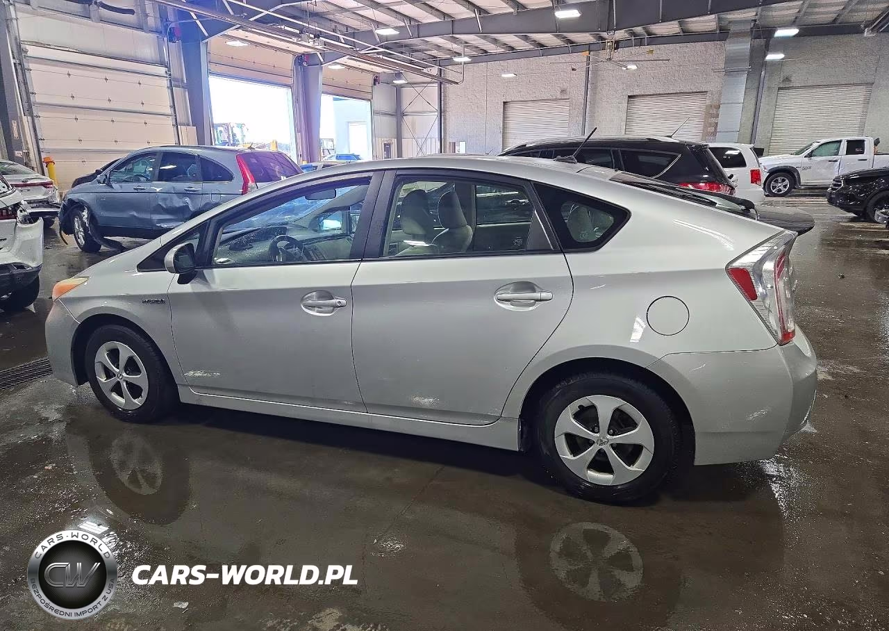 2012 Toyota Prius Three VIN:JTDKN3DU2C5393774 - 2