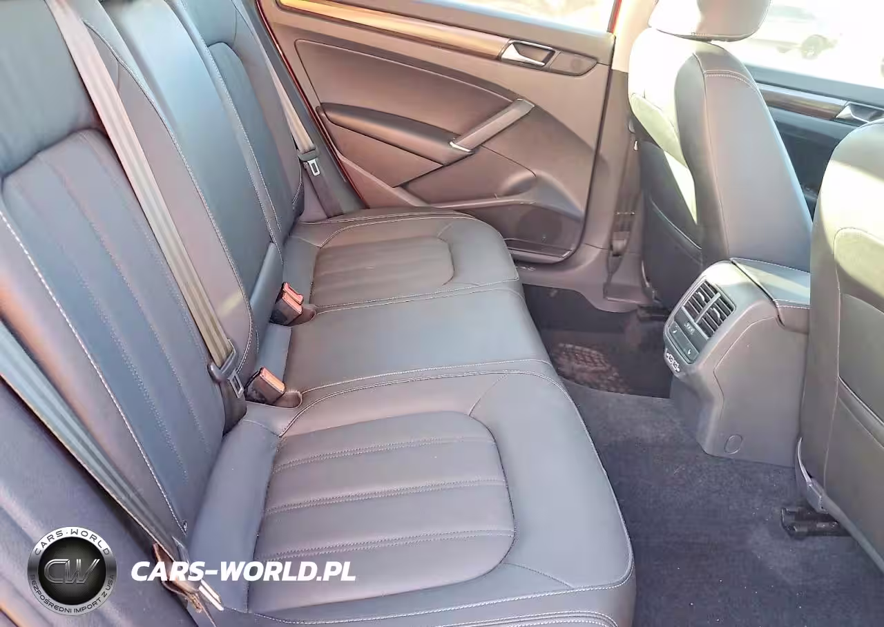 2020 Volkswagen Passat Sel VIN:1VWCA7A36LC026033 - 10