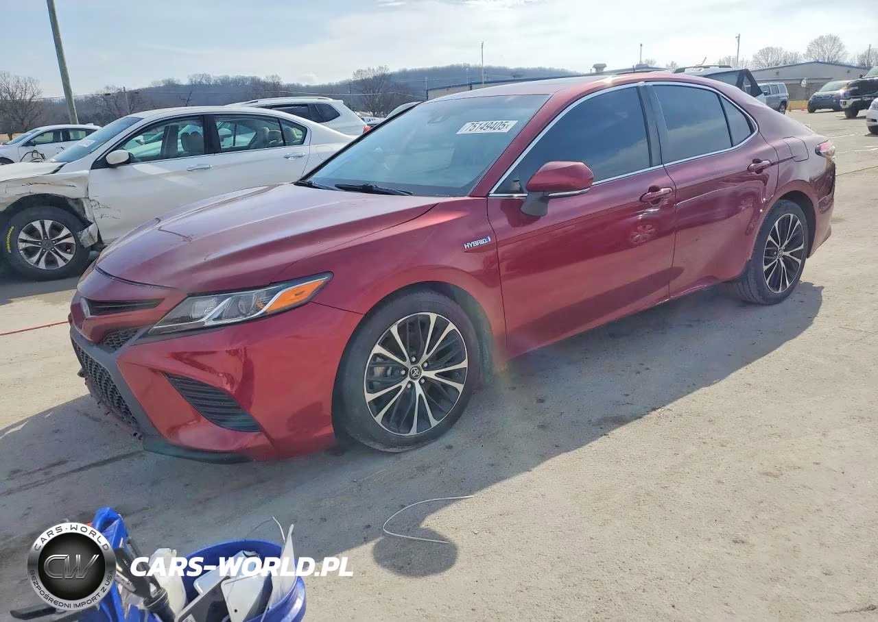 2018 Toyota Camry Hybrid Se