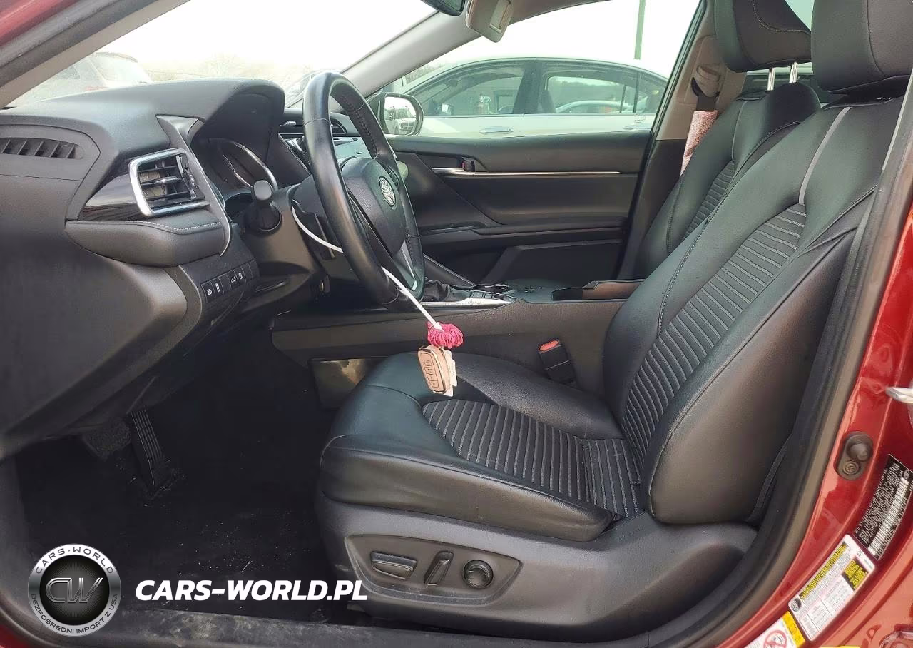 2018 Toyota Camry Hybrid Se VIN:4T1B21HK6JU501172 - 7