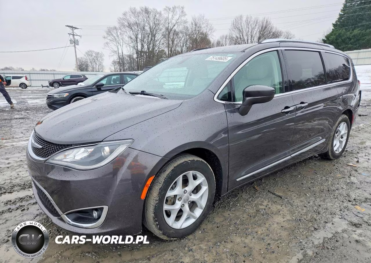 2018 Chrysler Pacifica Touring L