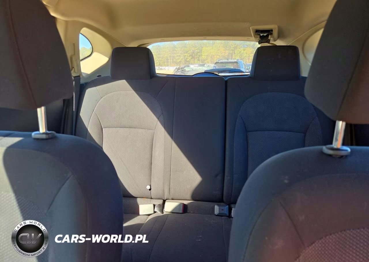 2015 Nissan Rogue Select S VIN:JN8AS5MTXFW651260 - 10
