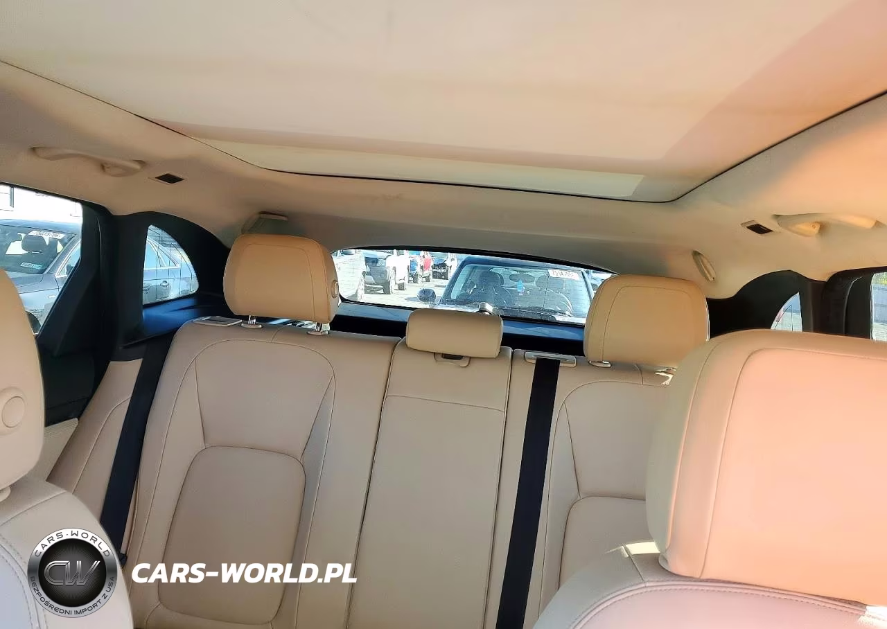 2018 Jaguar F-Pace Premium VIN:SADCJ2GX9JA283880 - 10
