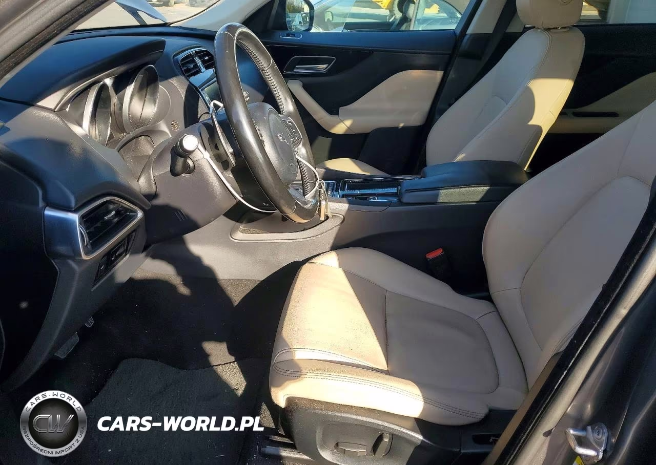 2018 Jaguar F-Pace Premium VIN:SADCJ2GX9JA283880 - 7