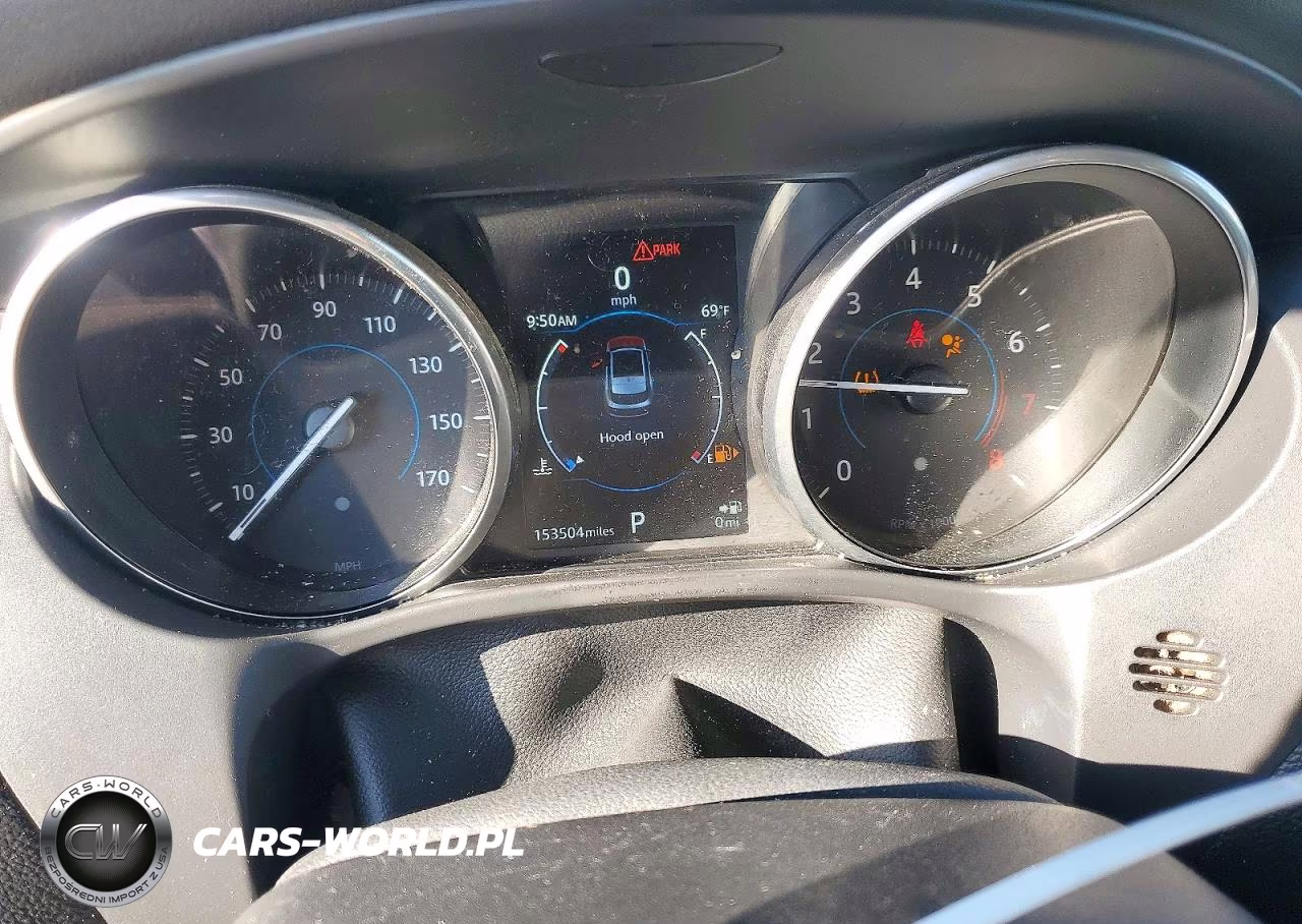 2018 Jaguar F-Pace Premium VIN:SADCJ2GX9JA283880 - 9
