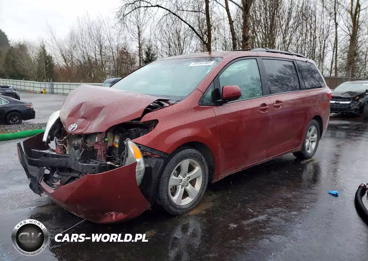 2016 Toyota Sienna Le