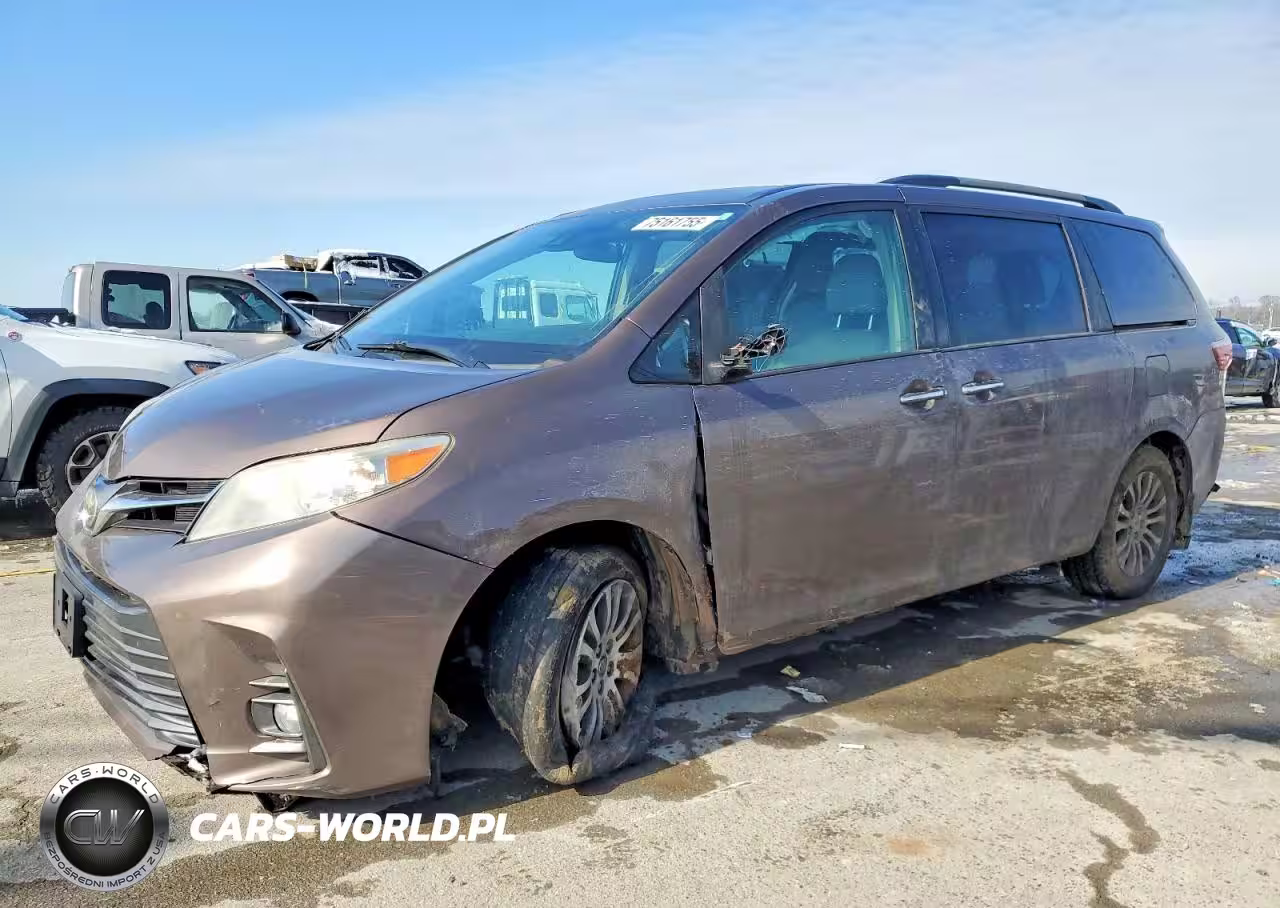 2018 Toyota Sienna Xle 8-Passenger