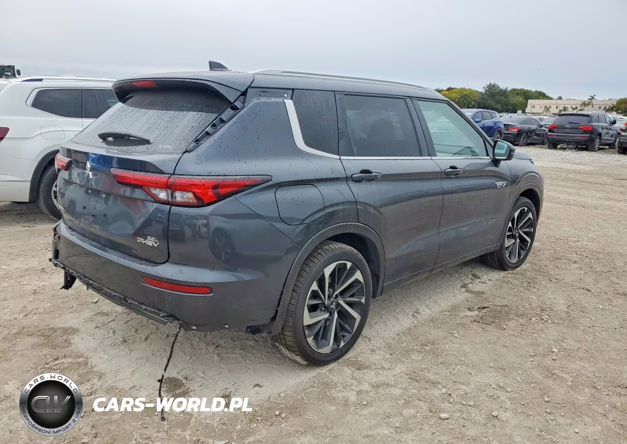 2025 Mitsubishi Outlander Sel VIN:JA4T5WA92SZ011377 - 3