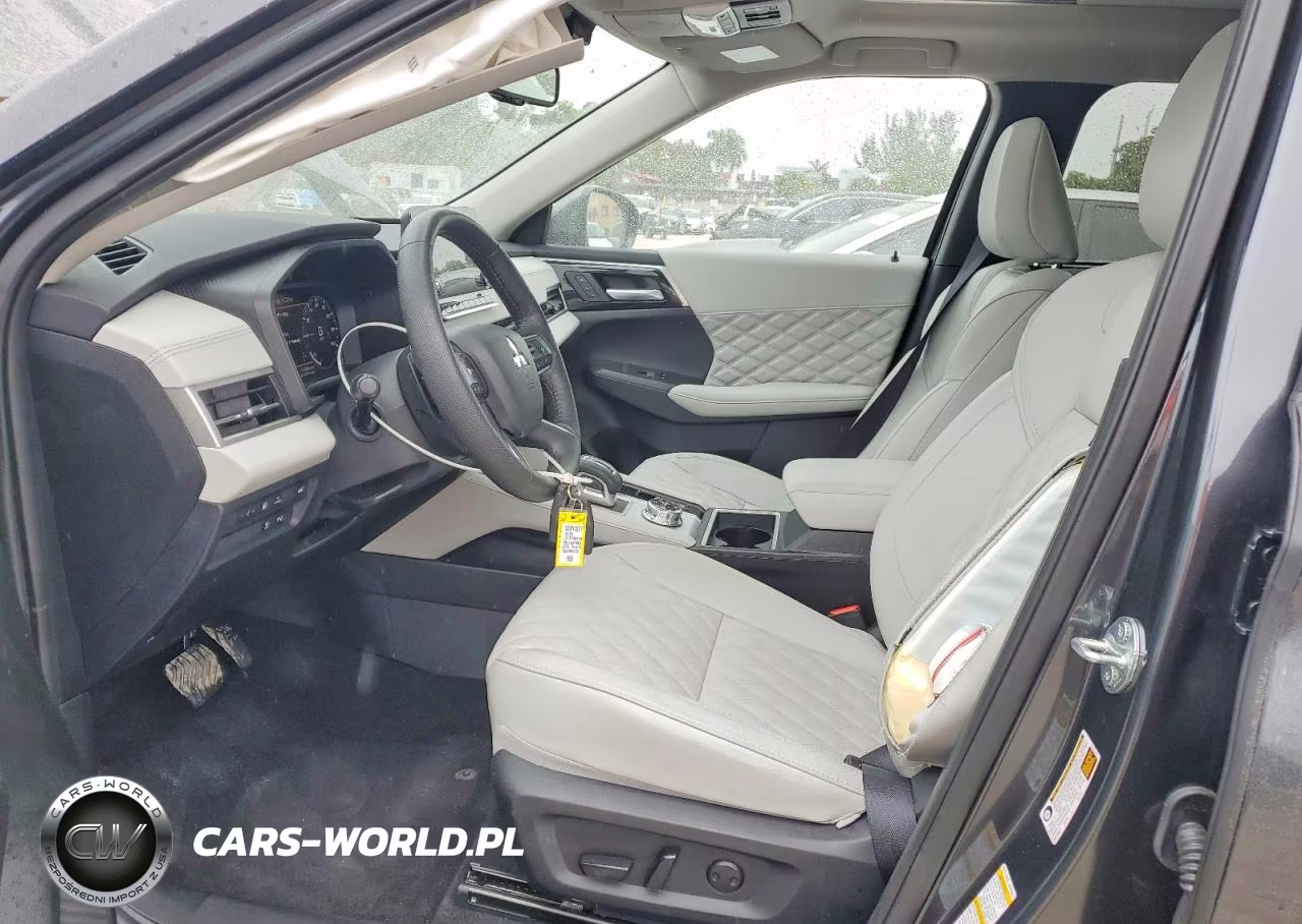 2025 Mitsubishi Outlander Sel VIN:JA4T5WA92SZ011377 - 7
