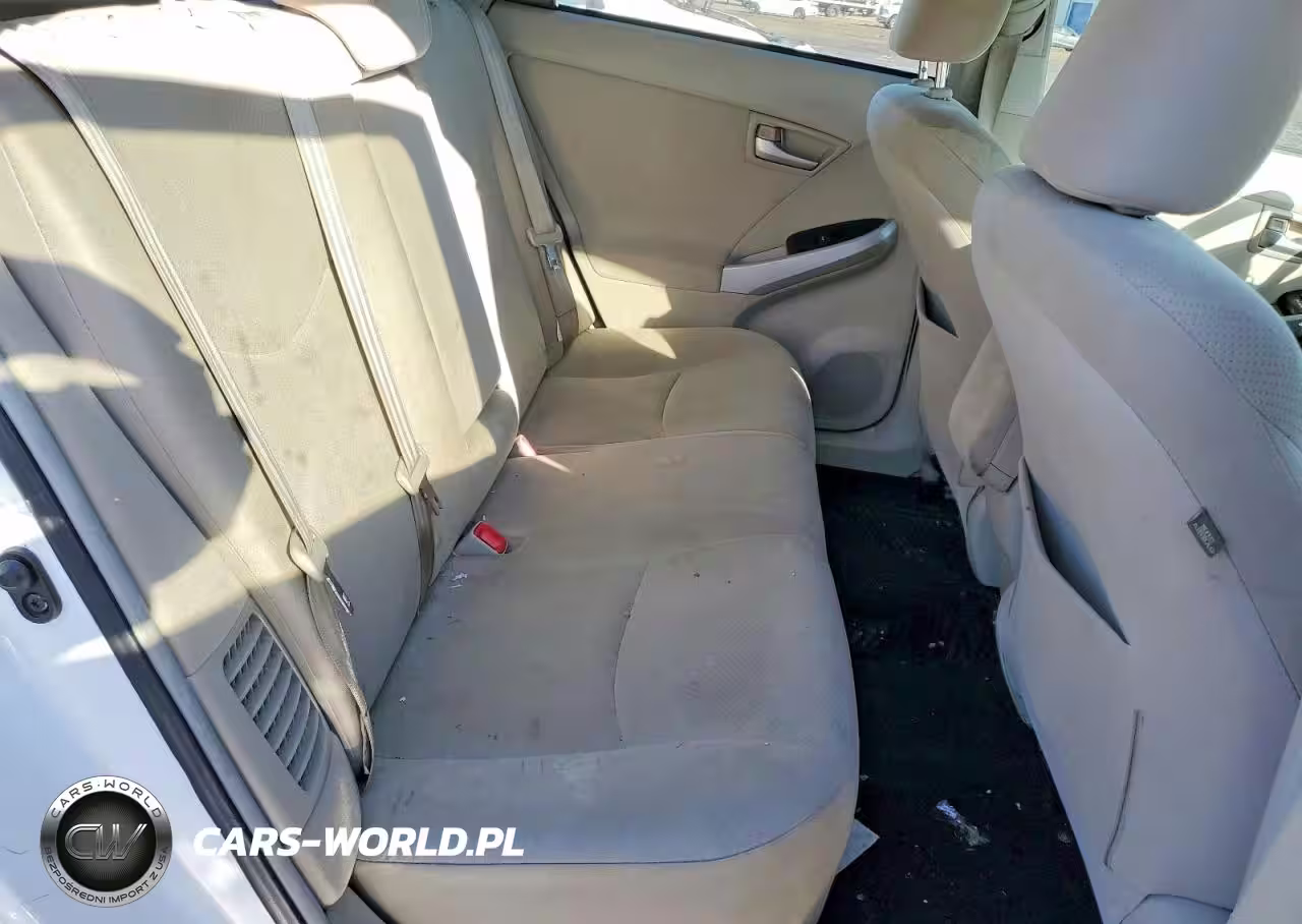 2013 Toyota Prius VIN:JTDKN3DUXD5550484 - 10